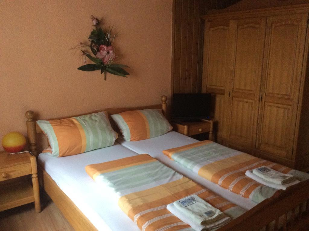 Hotel Drei Koenige Neckarbischofsheim Phòng bức ảnh